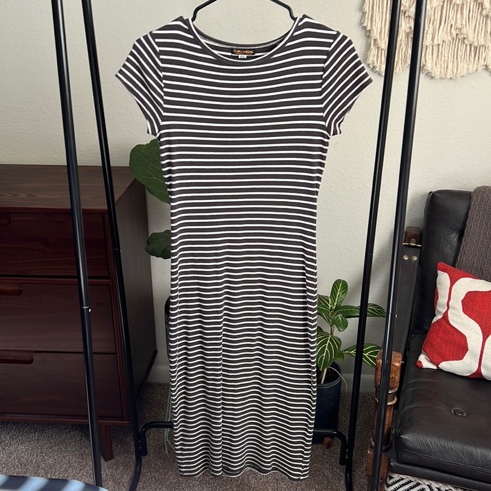 Billabong Midi Ribbed T-Shirt Dress M